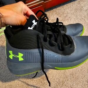 Under Armer sneakers